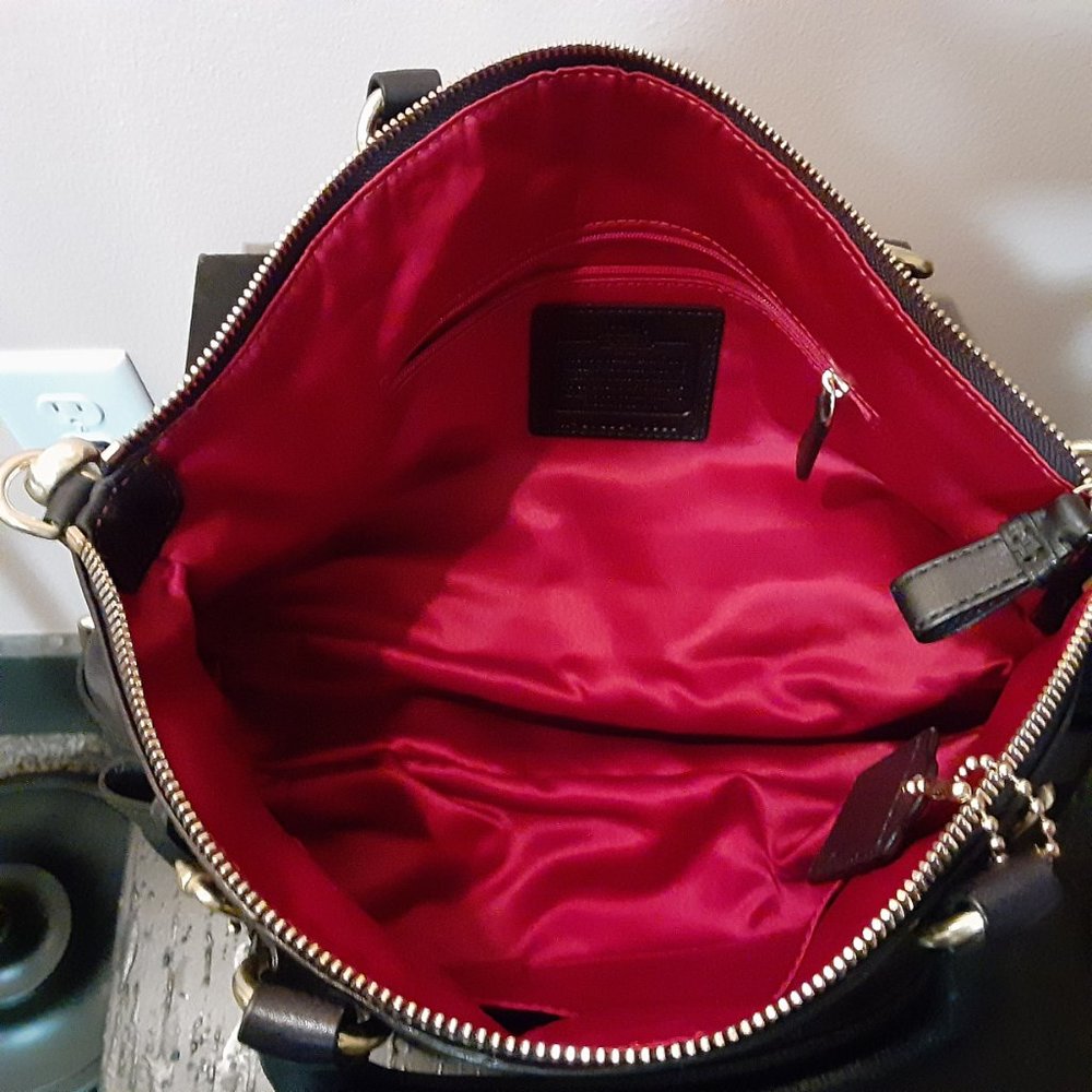 Coach purse - Picture 5 of 5